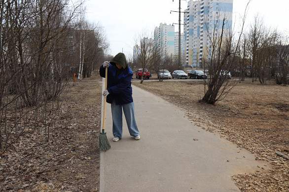 Ивановские школьники могут заработать 3 тысячи рублей на уборке города 